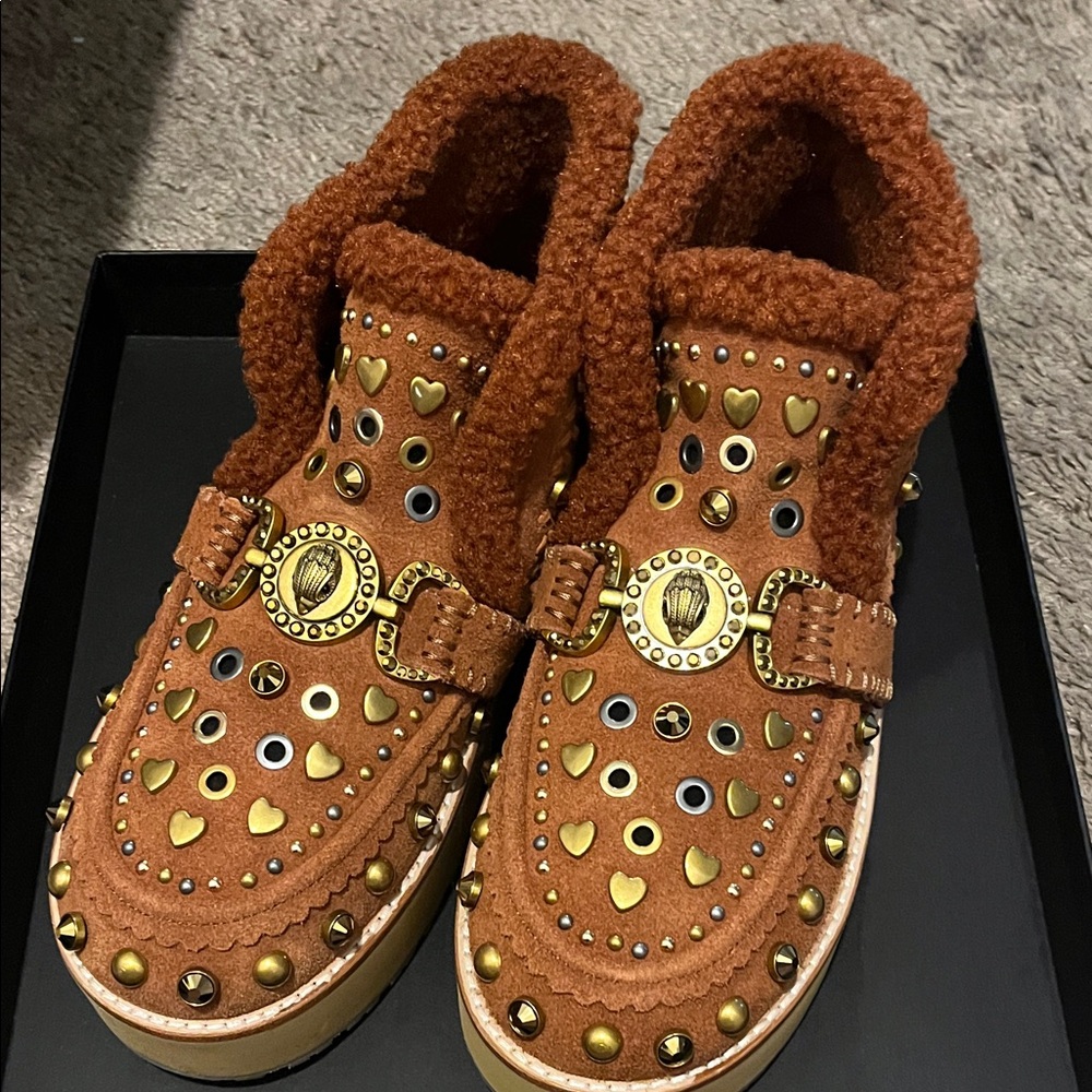 Kurt Geiger London
Mansion Cozy Studded Suede Bit Buckle Platform Boots